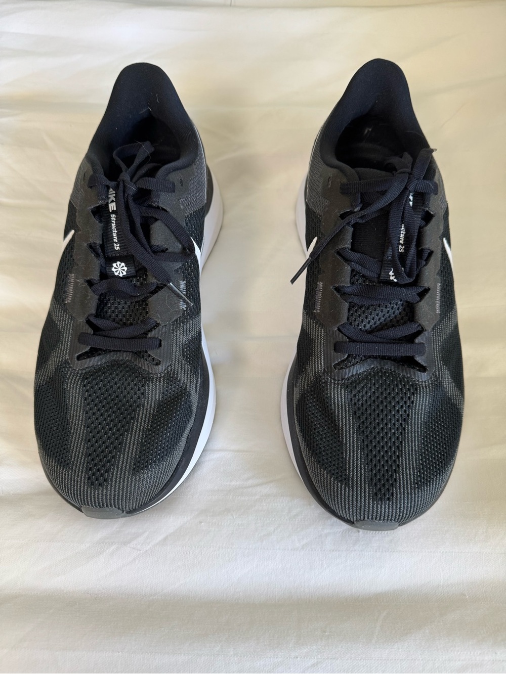 Nike Air Zoom Structure 25 running shoe